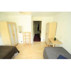 **ARCHWAY** VERY GOOD XL TWIN ROOM AVAILABLE NOW **TWO MONTH STAY**!! 62H