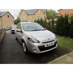 Renault Clio 1.2 16v Dynamique 5dr with built-in Tom Tom sat nav, alloys, air con and 12 months MOT