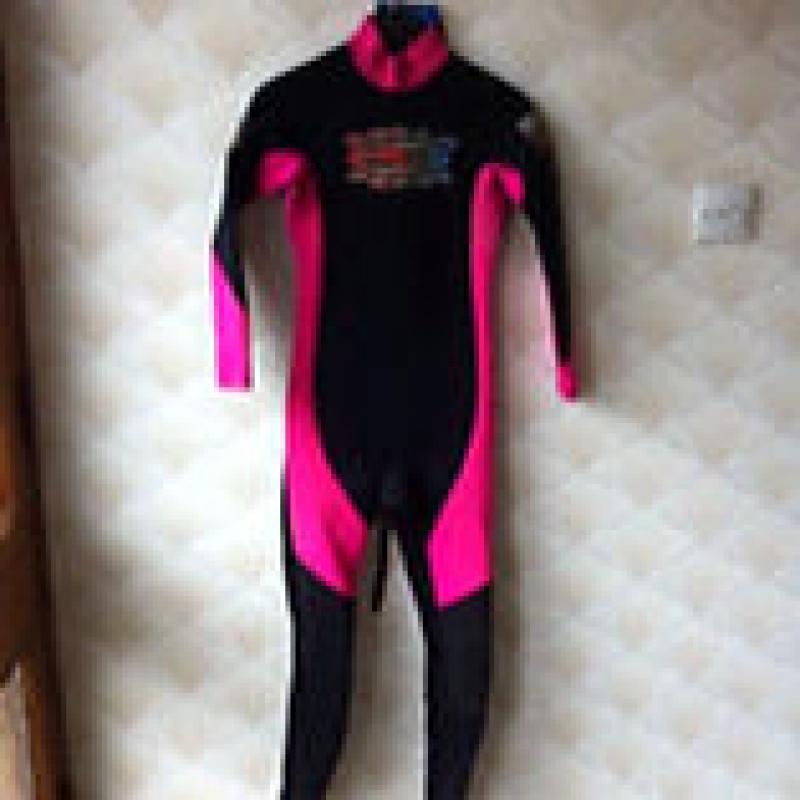 Girls wetsuit