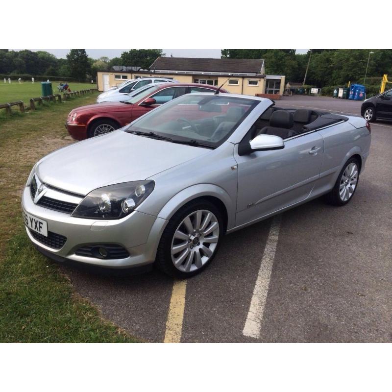 Vauxhall Astra Design Twin Top - Diesel - Fully Loaded - low milage