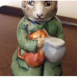 Beswick Royal Doulton 'Simpkin' Beatrix Potter figurine.