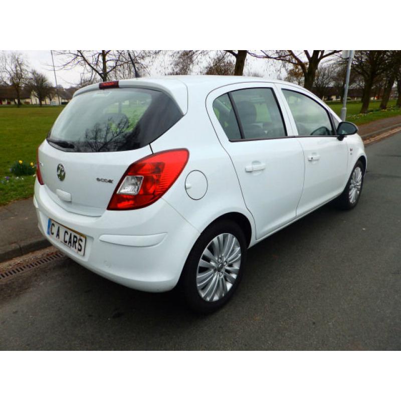 Vauxhall Corsa 1.3 CDTi 16v ecoFLEX Excite 5 door **Air Con, Alloys**