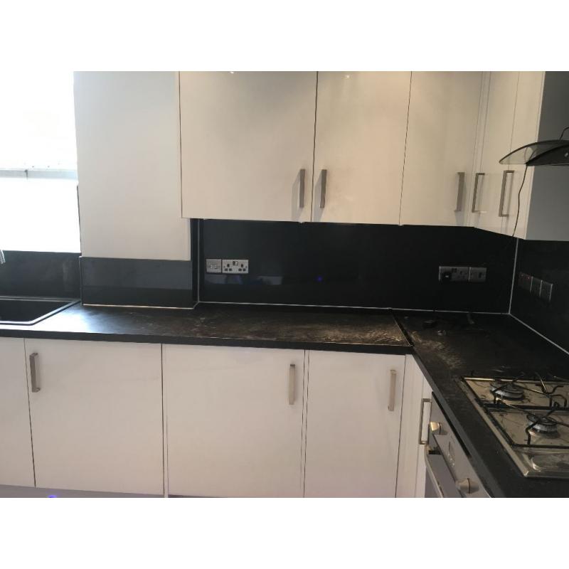 08 double rooms to rent in Streatham Common/tooting bec