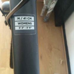 Almost new Evans Pinnacle Womens 41cm bicycle