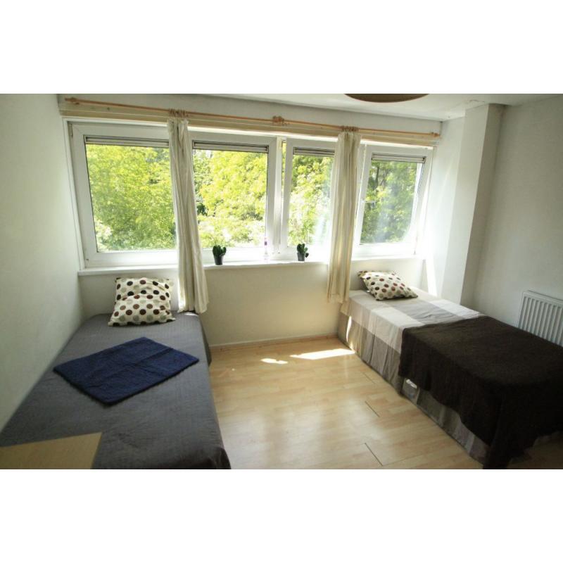 **ARCHWAY** AMAIING XL TWIN ROOM AVAILABLE NOW **TWO MONTH STAY**!! 62H