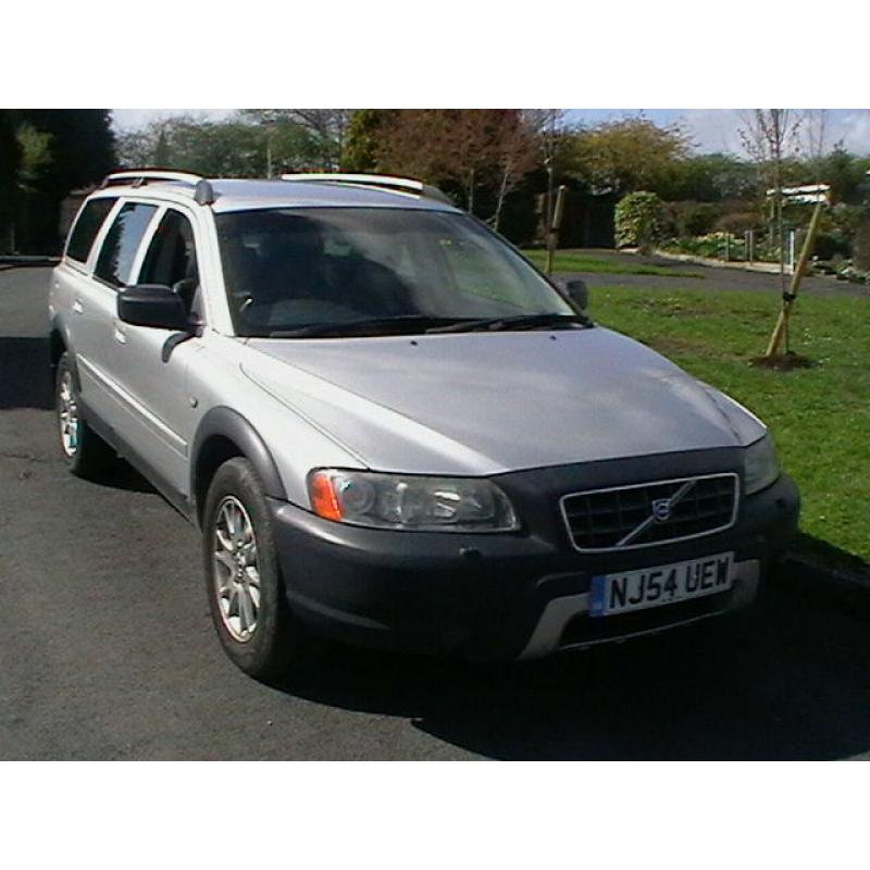 54 REG VOLVO XC70 2.4 D5 DIESEL SE LUX AUTOMATIC 4X4 AWD 5 DOOR ESTATE HPI CLEAR