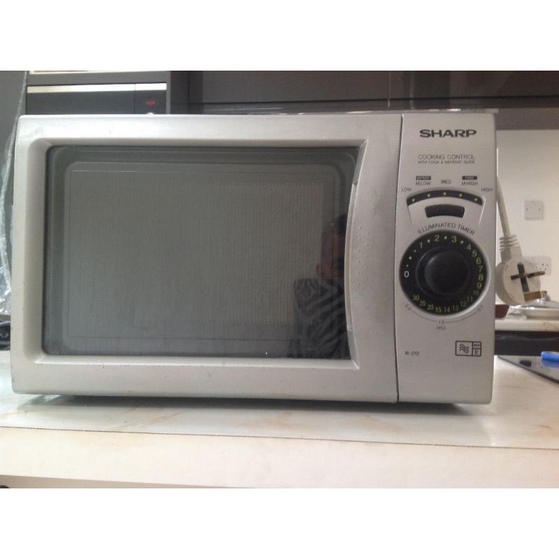 MicroWave sharp 900 watt good working order. Free to good home.