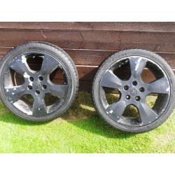 2 X GENUINE VAUXHALL BERTONE 17" ALLOY WHEELS & TYRES, FORFAR