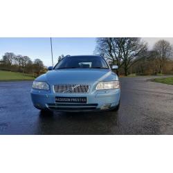 VOLVO V70 D5 S E4 2006. DEMONSTRATOR PLUS 1 LADY OWNER. 186,000 MILES WITH SERVICE HISTORY.