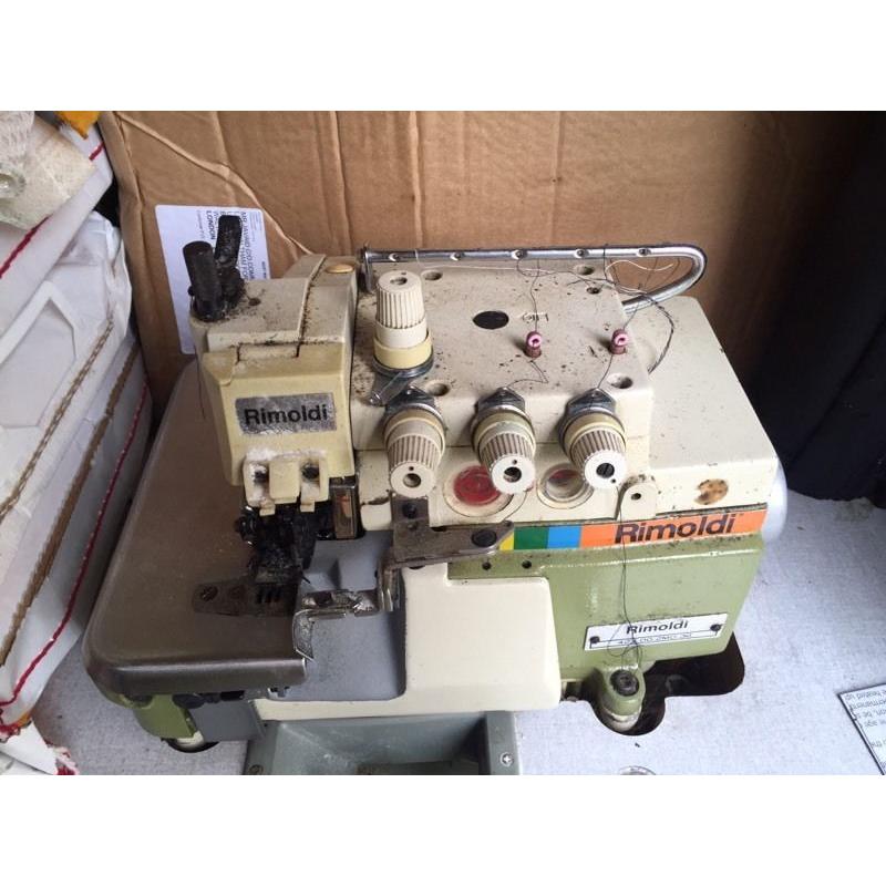 Sewing machine / overlock machine