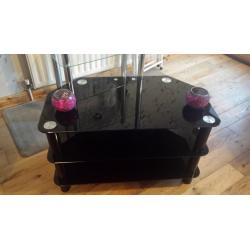 Black glass tv unit