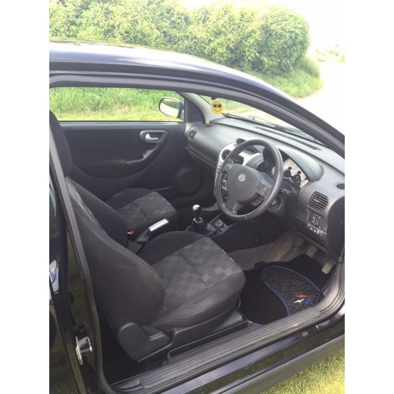 Vauxhall Corsa 1.4 sxi black 55 plate