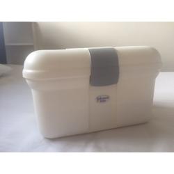 Johnsons baby bath box