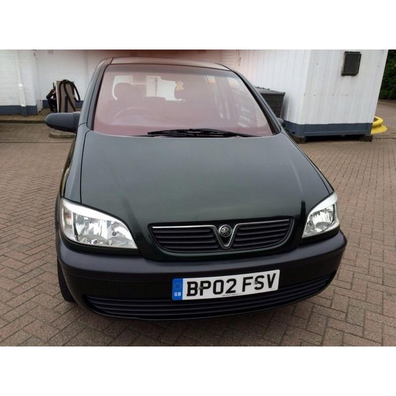 Vauxhall Zafira 2.0 diesel one year mot service history HPI clear excellent condition