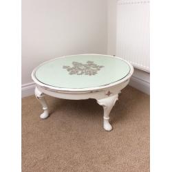 Shabby chic coffee table