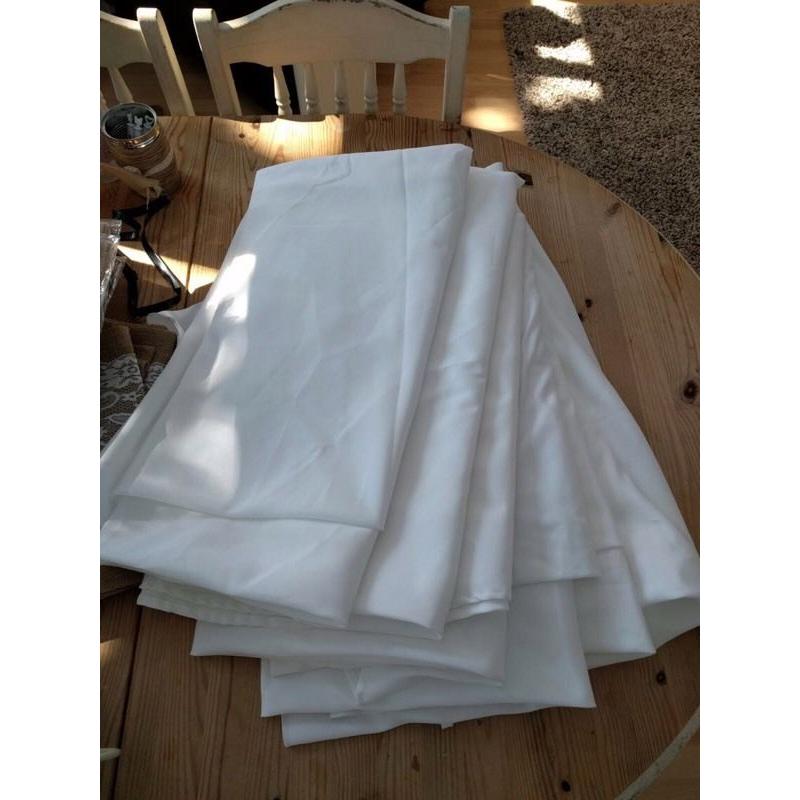 12 White table clothes