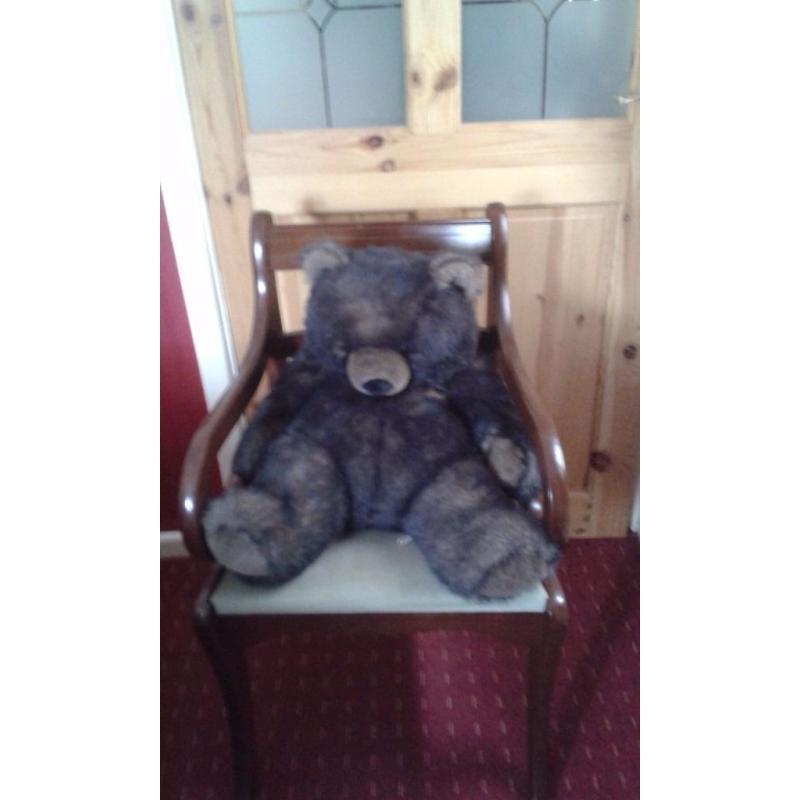 Large brown bear excellent condition