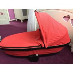 Quinny carrycot excellent condition