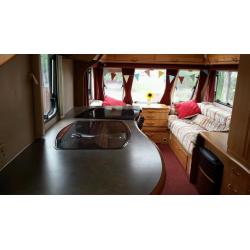 Twin Axle SWIFT CONQUEROR 5/6 BERTH 640 LUX caravan with motor mover