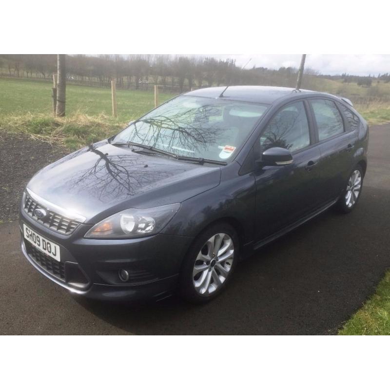 2009 Ford Focus Zetec S 115, 1.6, Grey metallic, alloys, heated front screen, LOVELY CAR!!