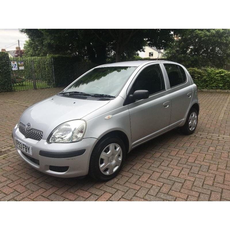 Toyota Yaris 1.0 VVT-i T3 5dr in Silver 2003 Very clean car MOT 27/10/16