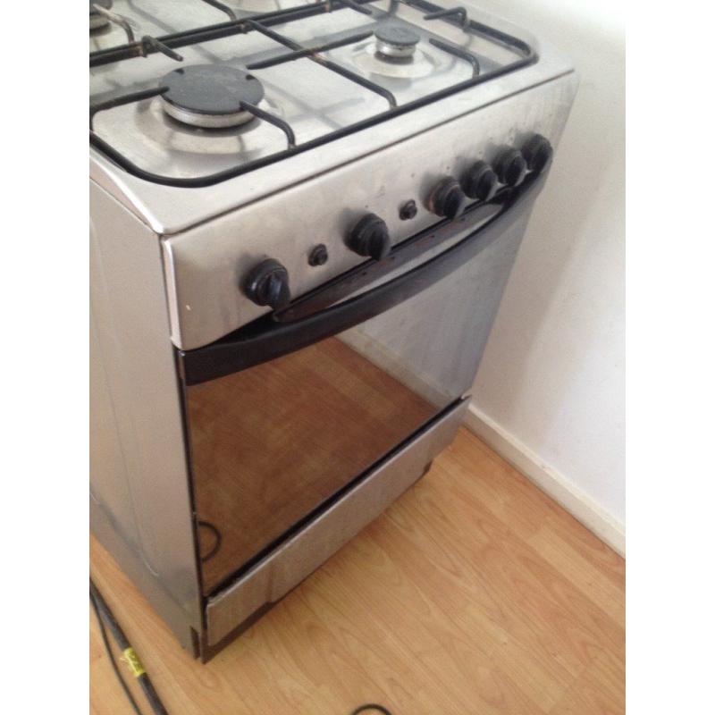 free standing gas cooker