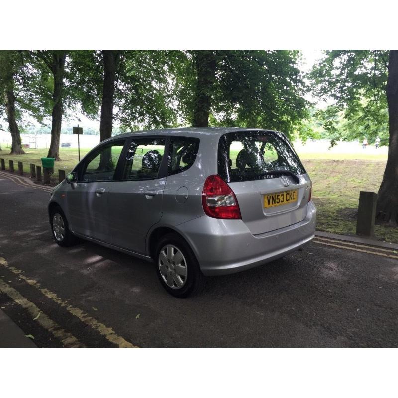 HONDA JAZZ 1.4cc AUTOMATIC ** super low miles & drives like brand new**