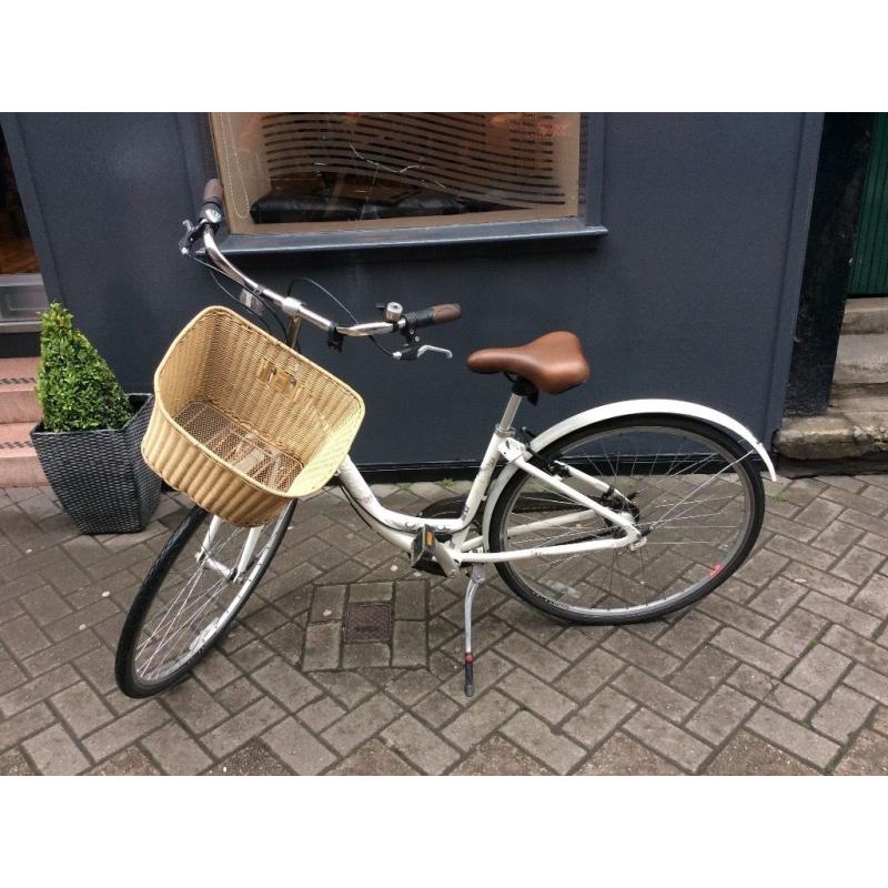 Raleigh caprice 15" white 3-speed