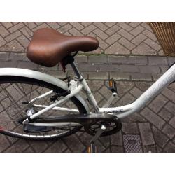 Raleigh caprice 15" white 3-speed