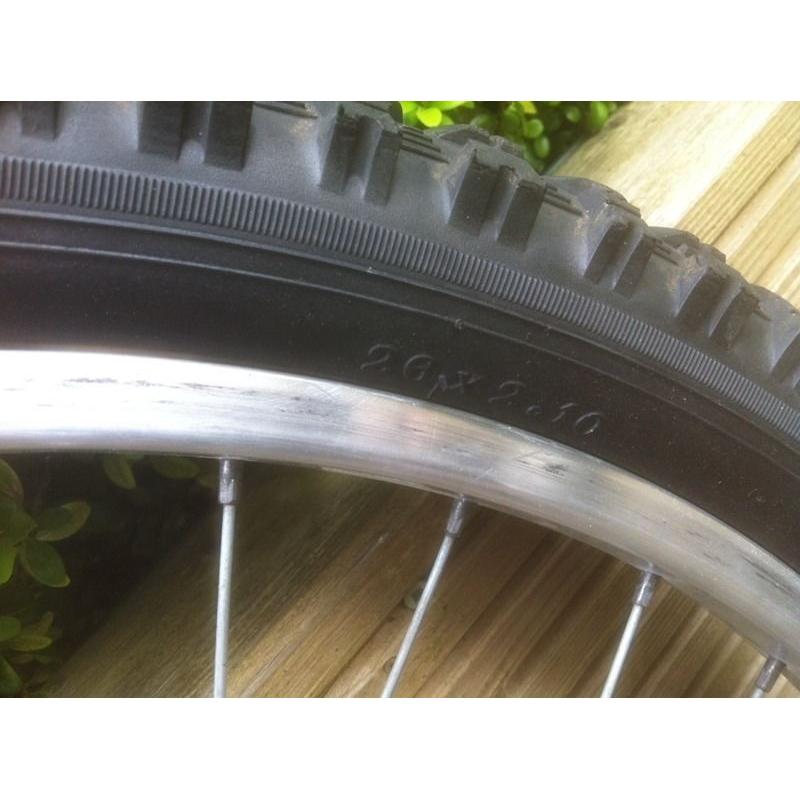 BIKE WHEELS WITH TYRES 26x2.10