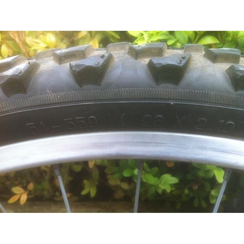 BIKE WHEELS WITH TYRES 26x2.10