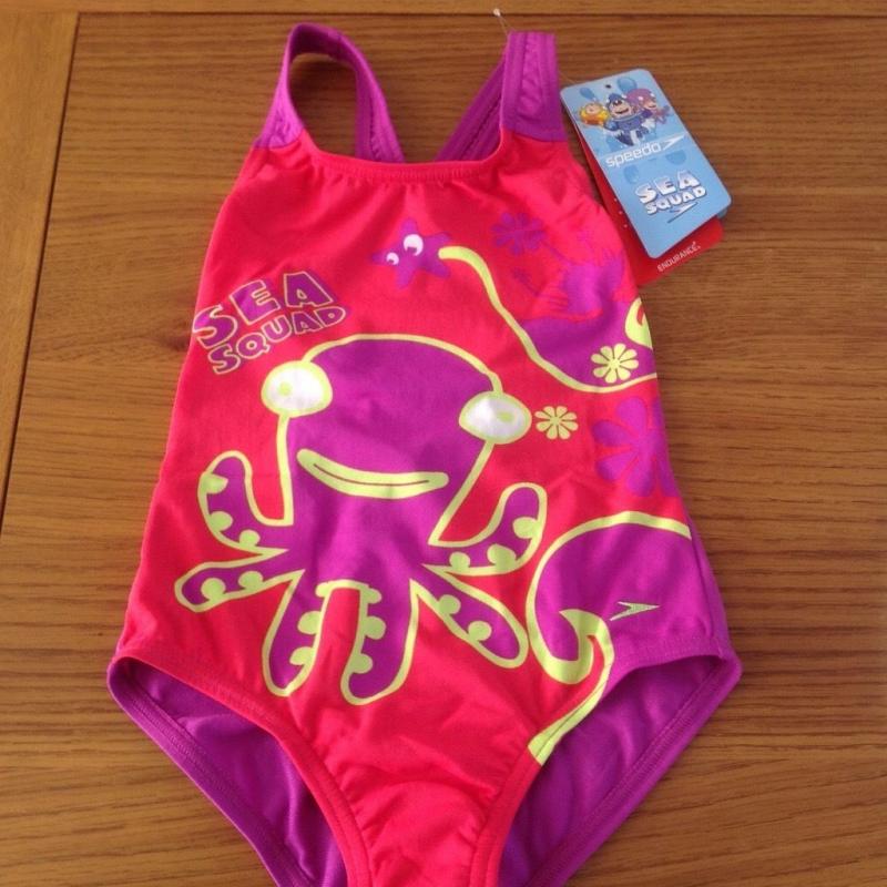 NEW GIRLS SPEEDO SWIMSUIT size 4