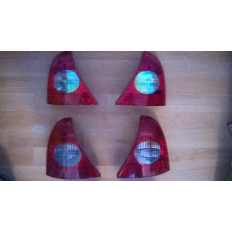 clio 172 and two sets of rear lights