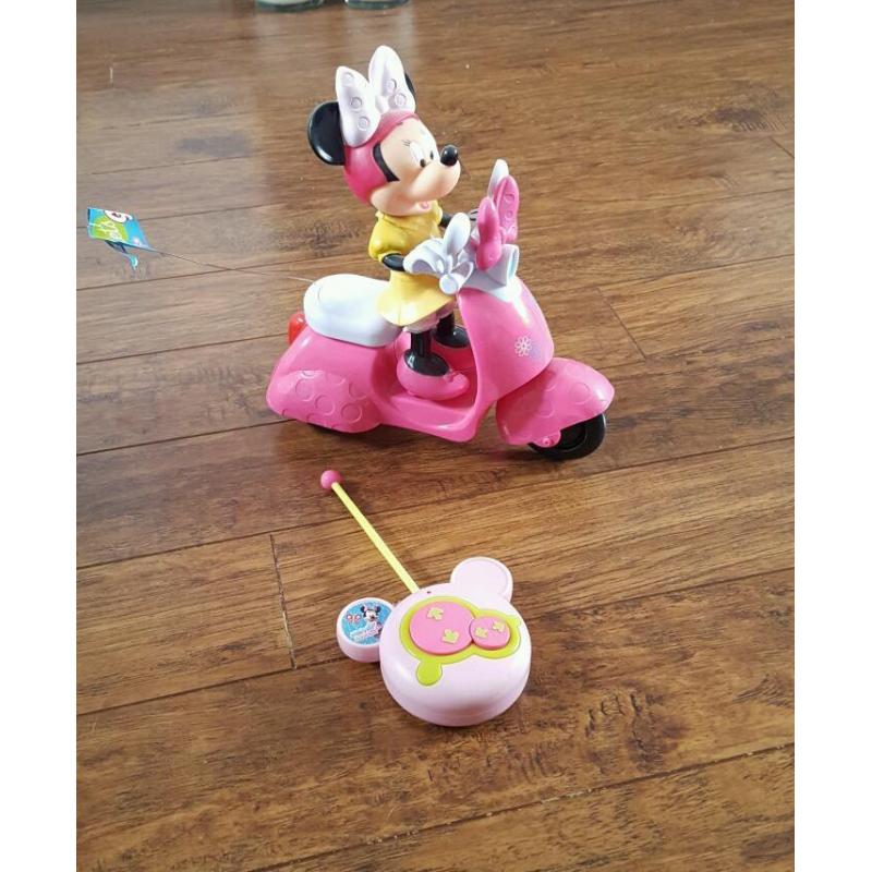 Remote control minnie mouse