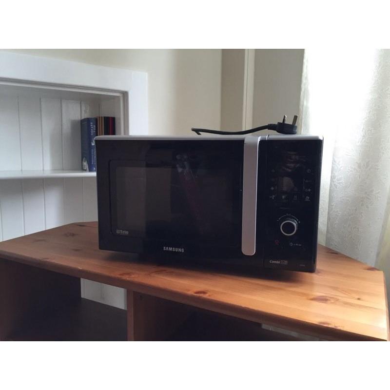 Samsung Microwave 900W combined with grill setting