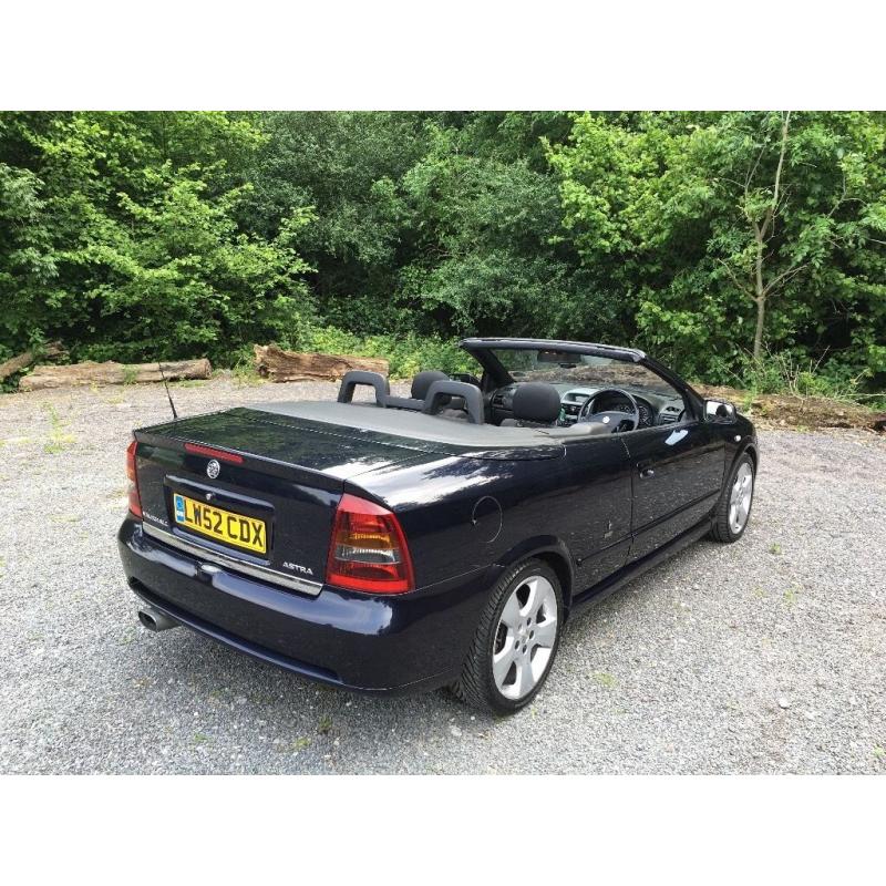 Vauxhall Astra Coupe Convertible Bertone 2.2i 16v