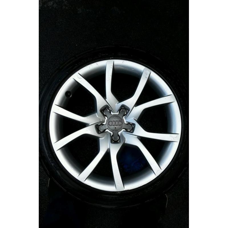 Audi speedline alloys wheels 18"