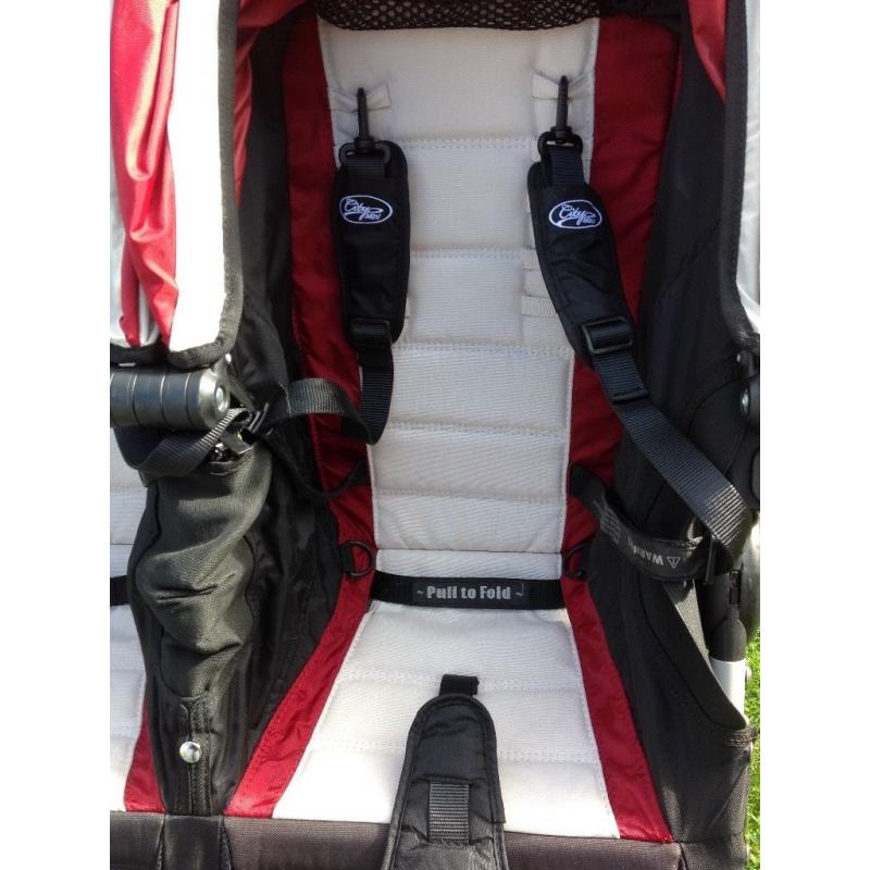 Baby Jogger City Mini double buggy. Excel cond hardly used inc extra long cozy toes & new rain cover