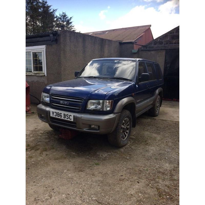 Isuzu trooper insignia 2001 3.5L V6 4x4