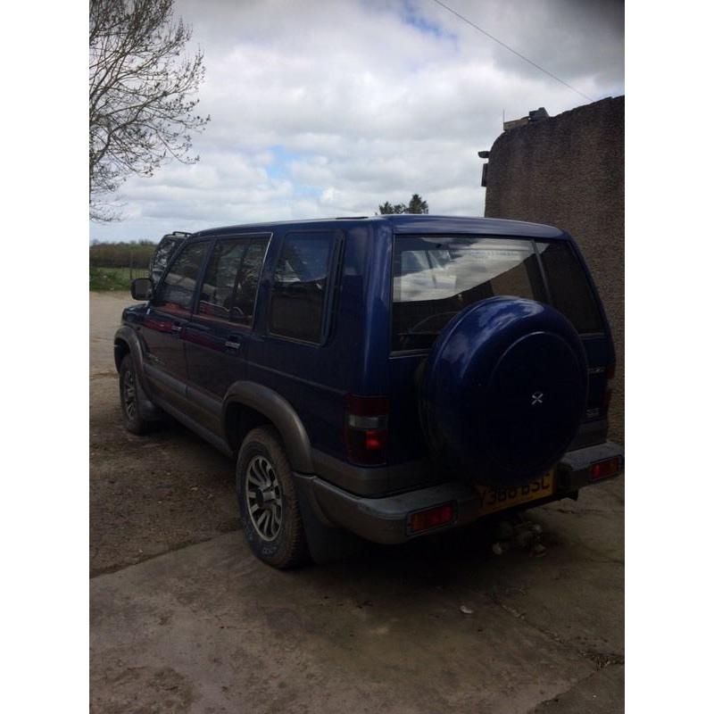 Isuzu trooper insignia 2001 3.5L V6 4x4