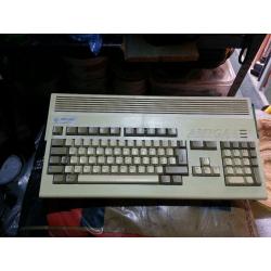 Commodore Amiga- A1200 i thin k its called please see pictures