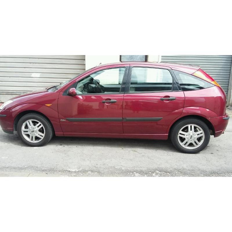 54 Ford Focus Zetec 1.8 petrol 50,000 miles