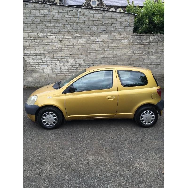 Toyota Yaris 11 months MOT Great first time Car