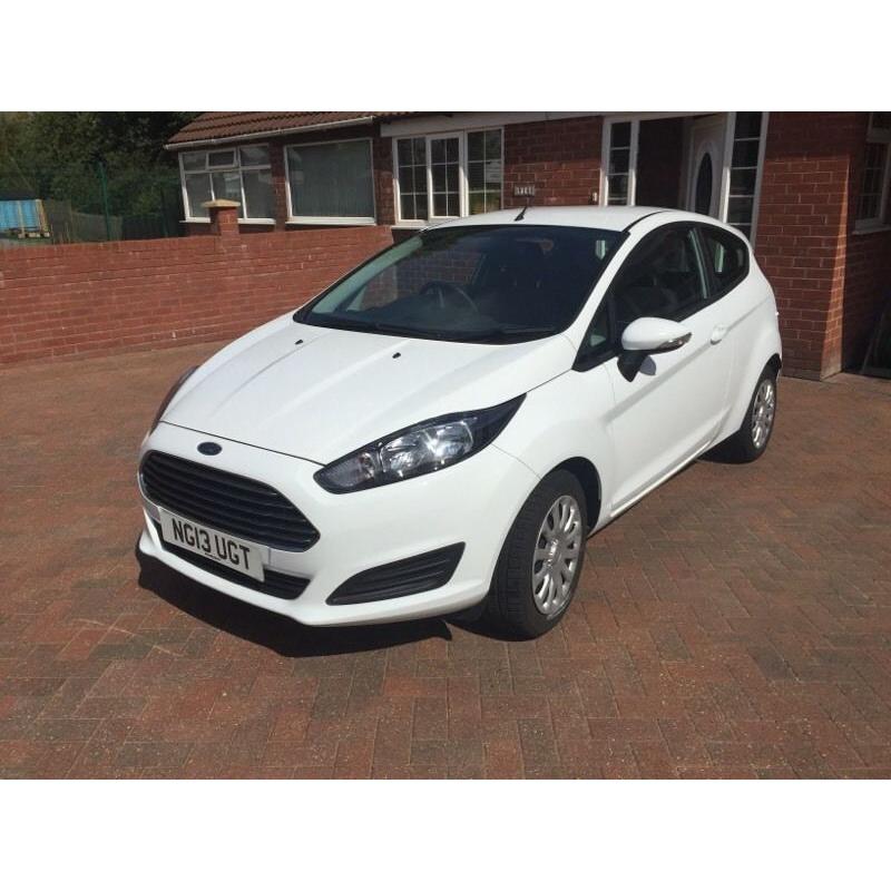 Ford Fiesta 1 owner full Ford main dealer service history