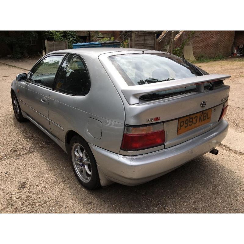 Toyota Corolla SI 1587cc Petrol 5 speed manual 3 door hatchback P reg 20/05/1997 Silver