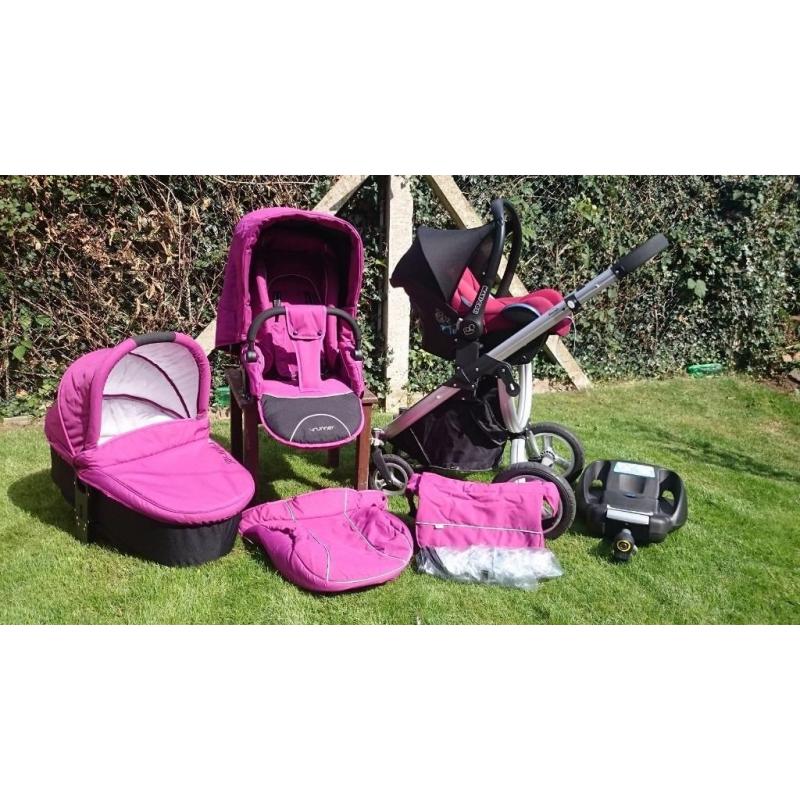 LIKE NEW 4RUNNER FULL 3IN1 TRAVEL SYSTEM (MAXI COSI SEAT AND EASYFIX BASE INCLUDED)