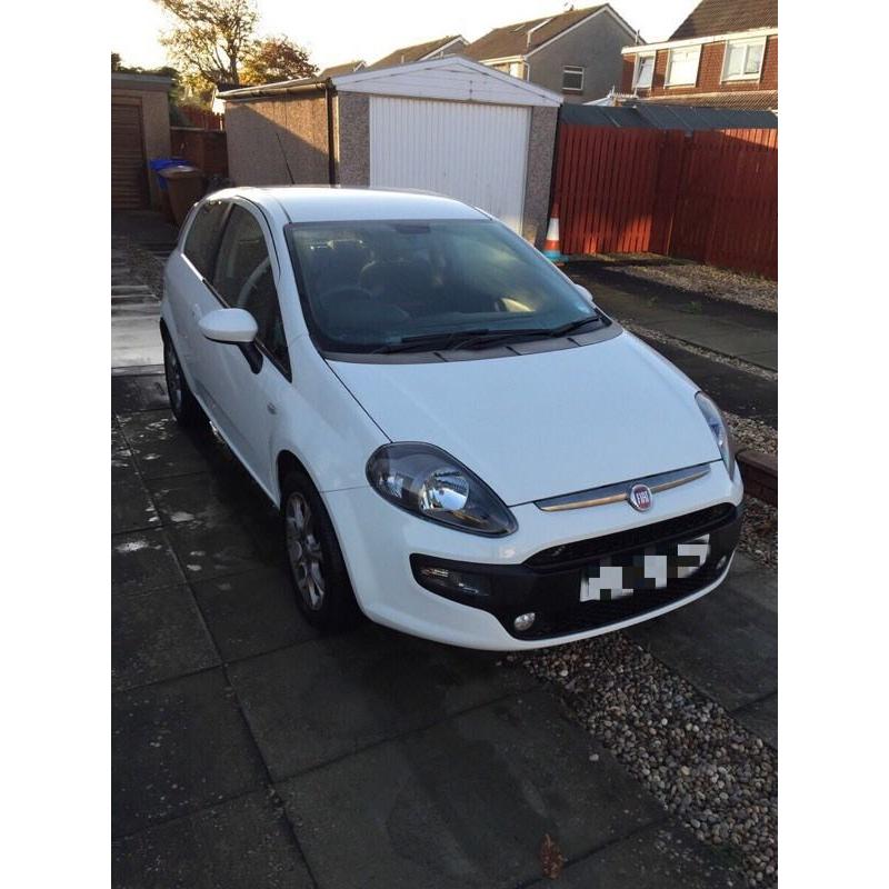 Fiat Punto Evo GP 1.4 2011 White 25000 miles