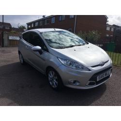 Ford Fiesta Zetec 1.25 3 door silver