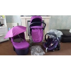 Stunning plum mamas and papas pram conplete with carseat, carrycot, raincovers and umbrella