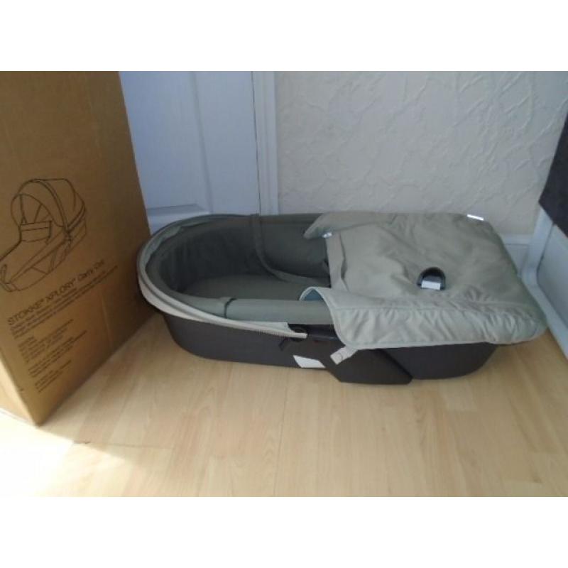 Stokke Xplory V3 carrycot(post it)